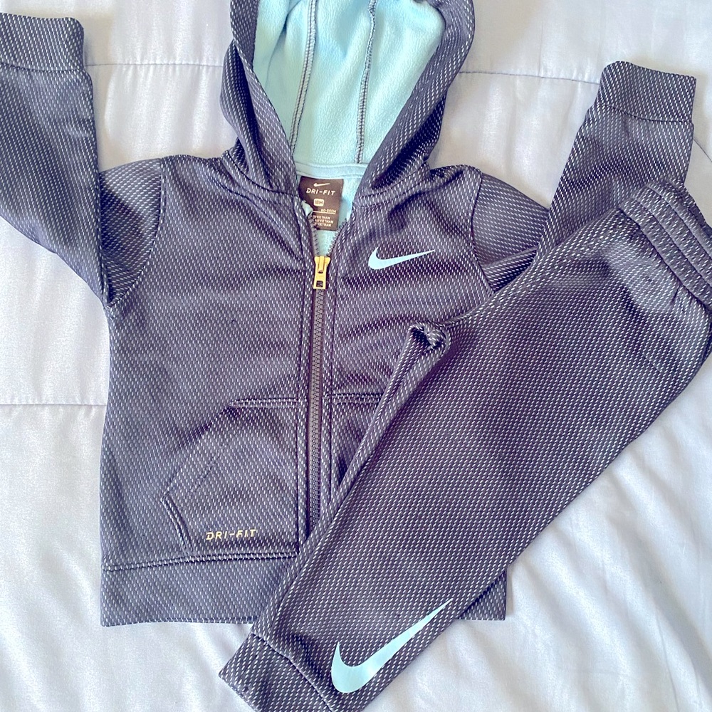 Nike matching set 🚨SOLD🚨